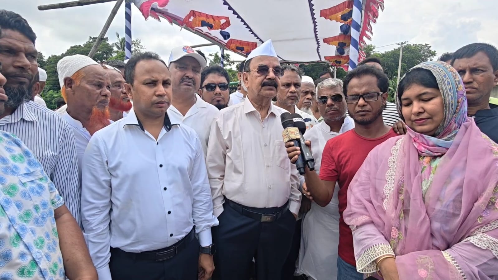 ভূমি দখলবাজদের রুখতে সমন্বিত পদক্ষেপের তাগিদ: গয়েশ্বরের